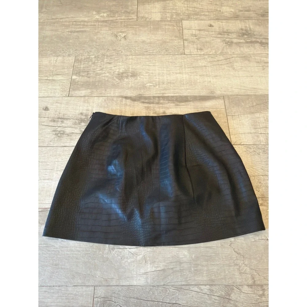 Abercrombie & Fitch The AF Scarlett Curve Love Mini Skort Ultra High Rise Black